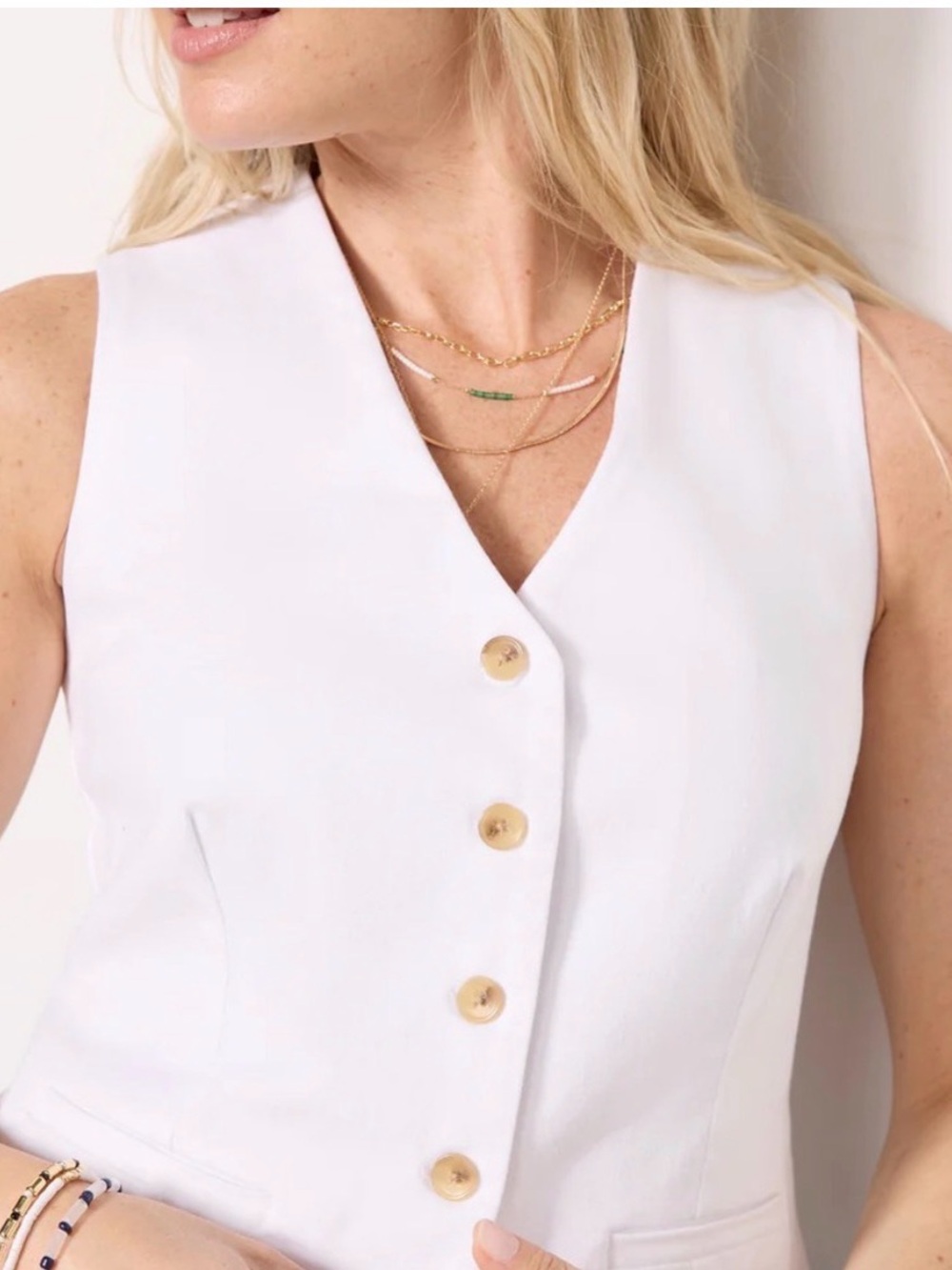 Evereve Sierra White Denim Button-Front Vest Top - Picture 3 of 8